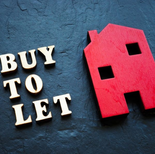 Buy,To,Let,And,Red,Wooden,Home,On,The,Stone.